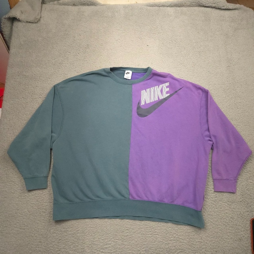 Nike Over-Sized Fleece Dance Sweatshirt Womens Medium Purple‎ Green Colorblock